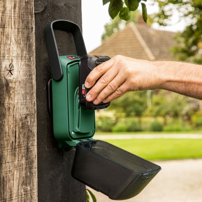 Bosch Bomba de Jardín para Riego desde Colector Agua Lluvia, Temporizador 3 Configuraciones, Chorro Potente 25m, Incluye Adaptadores 5 Bosch Bomba de Jardín para Riego desde Colector Agua Lluvia, Temporizador 3 Configuraciones, Chorro Potente 25m, Incluye Adaptadores 5