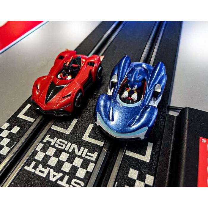 Pista sonic the hedgehog, incluye 2 coches (sonic y shadow) 4,9 metros 8 Pista sonic the hedgehog, incluye 2 coches (sonic y shadow) 4,9 metros 8