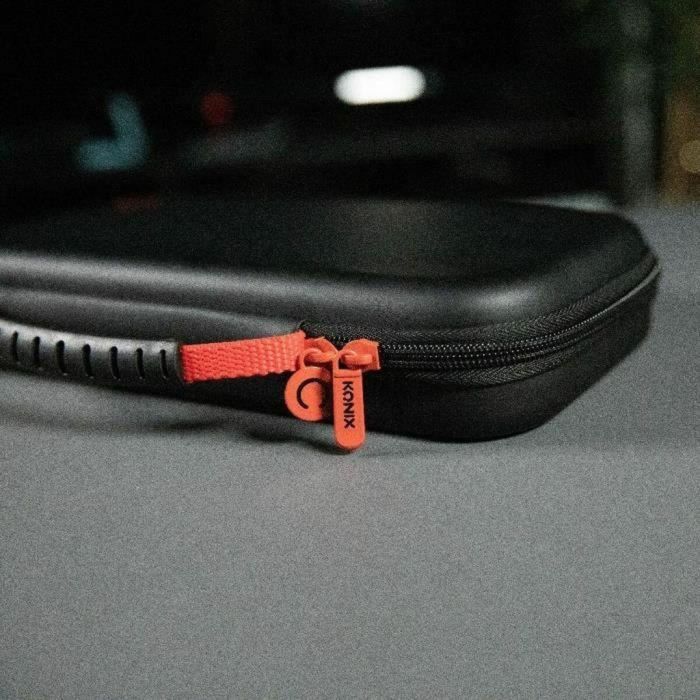 Konix 3328170304351 Estuche protector y de transporte para Consola Nintendo Switch 2, con red para accesorios y 8 compartimentos para juegos, Negro 5 Konix 3328170304351 Estuche protector y de transporte para Consola Nintendo Switch 2, con red para accesorios y 8 compartimentos para juegos, Negro 5