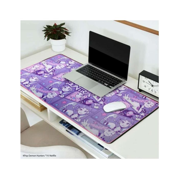 Cinereplicas Alfombrilla de Escritorio XL KPop Demon Hunters HUNTR/X con Diseño Oficial Netflix - 80x35 cm Neopreno Antideslizante
