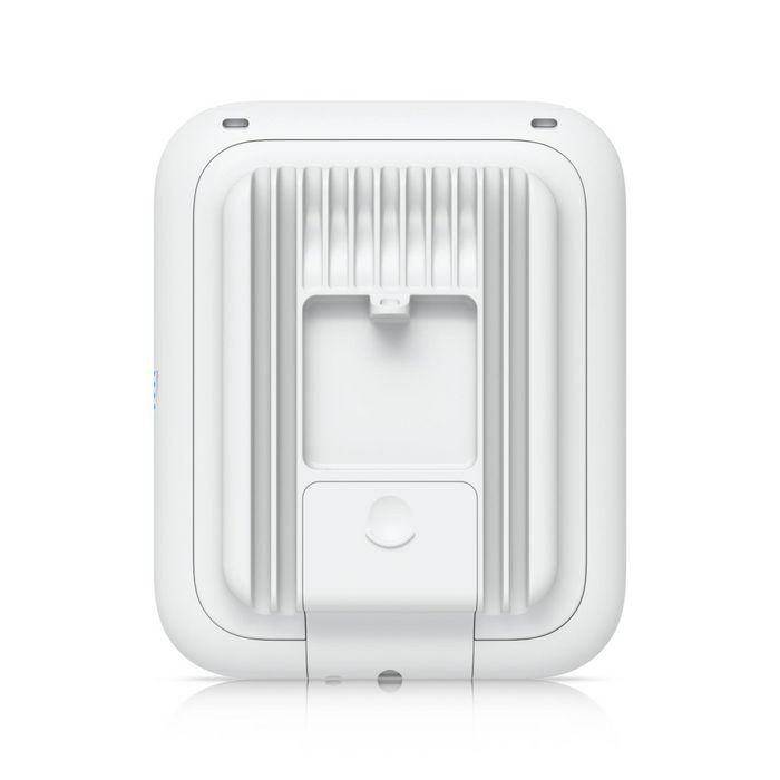 Ubiquiti WiFi 7 (802.11a/b/g/n/ac/ax/be), 6 GHz, IP67, 465m2 (5000 ft2), 2.5 GbE RJ45, PoE+, UV-stabilized polycarbonate, aluminum alloy, max 21W 4 Ubiquiti WiFi 7 (802.11a/b/g/n/ac/ax/be), 6 GHz, IP67, 465m2 (5000 ft2), 2.5 GbE RJ45, PoE+, UV-stabilized polycarbonate, aluminum alloy, max 21W 4