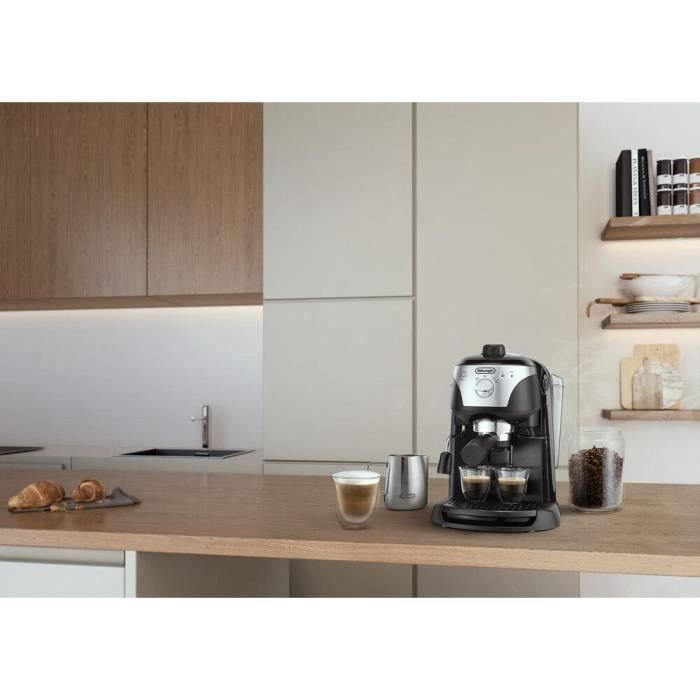 Cafetera espresso clásica DELONGHI EC221B - Negro 2 Cafetera espresso clásica DELONGHI EC221B - Negro 2