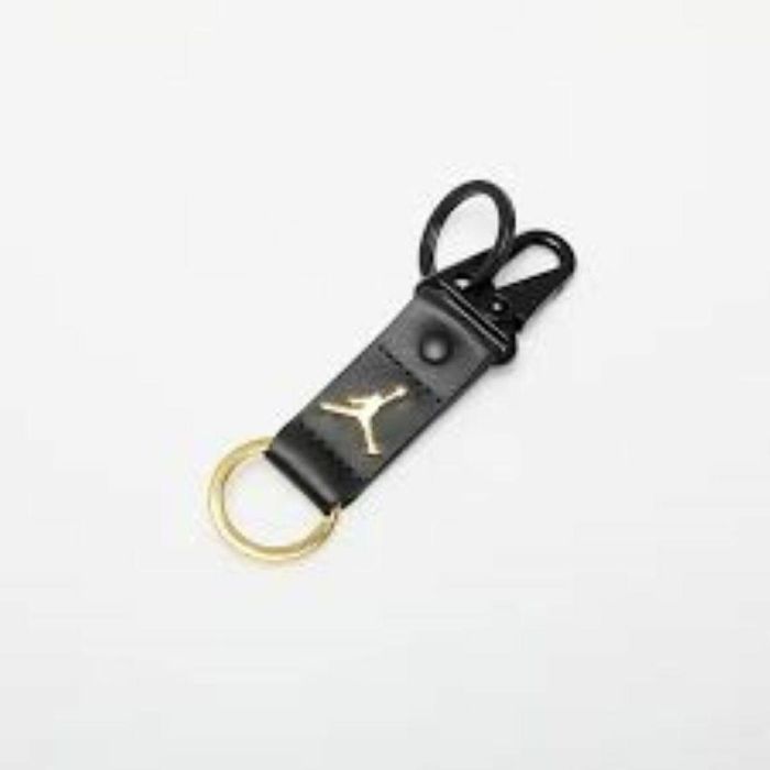 Llavero Nike JUMPMAN INGOT KEYCHAIN MA0822 023 1 Llavero Nike JUMPMAN INGOT KEYCHAIN MA0822 023 1
