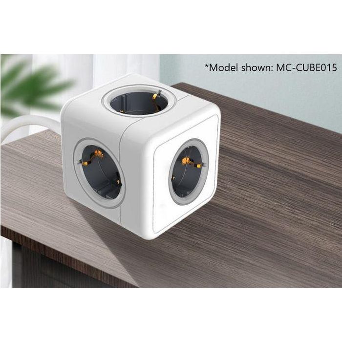 MicroConnect 4 way Schuko, 2 USB ports power cube with 1,5m cable, white 3 MicroConnect 4 way Schuko, 2 USB ports power cube with 1,5m cable, white 3