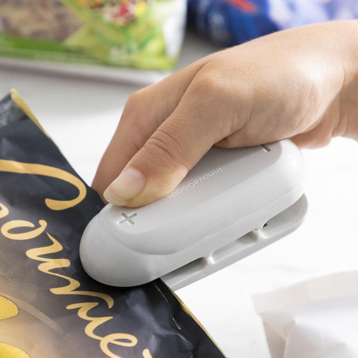 Selladora de Bolsas con Cúter y Colgador Baseyl InnovaGoods Selladora de Bolsas con Cúter y Colgador Baseyl InnovaGoods