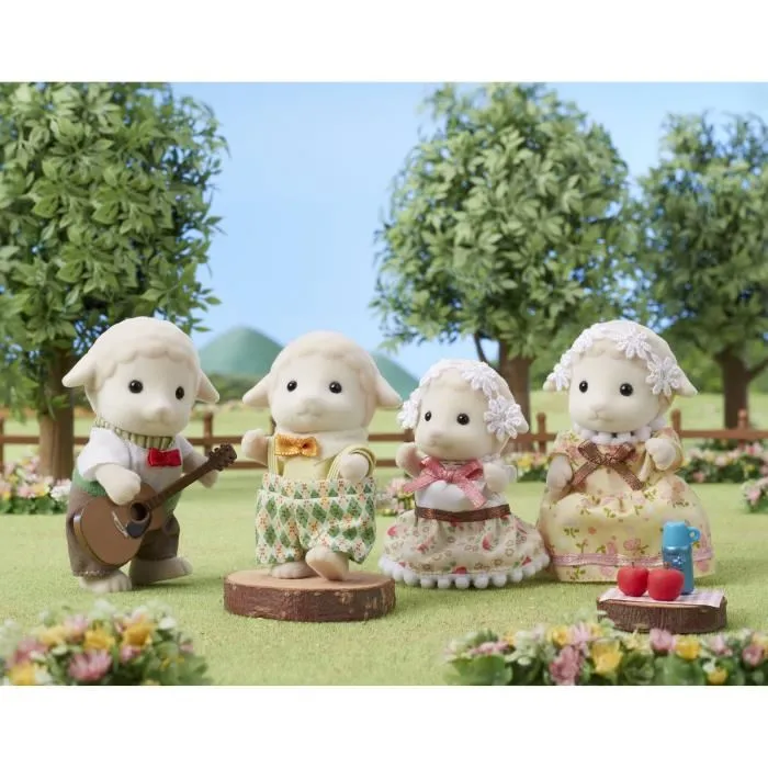 Sylvanian Families Familia de Ovejas 4 Figuras Articuladas y Vestidas Mamá Papá Hijo Hija Muñecos Juguete 1
