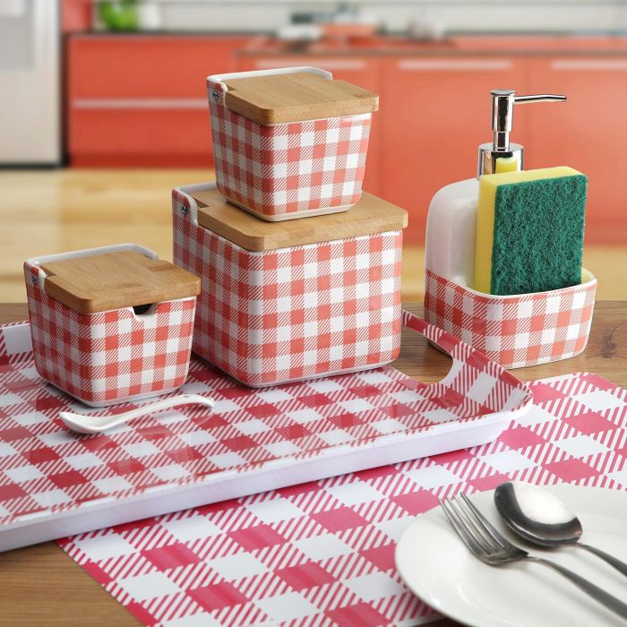 Salero Tapa Bambú Vichy Rouge Versa 12X11CM (4 Unidades) 1 Salero Tapa Bambú Vichy Rouge Versa 12X11CM (4 Unidades) 1