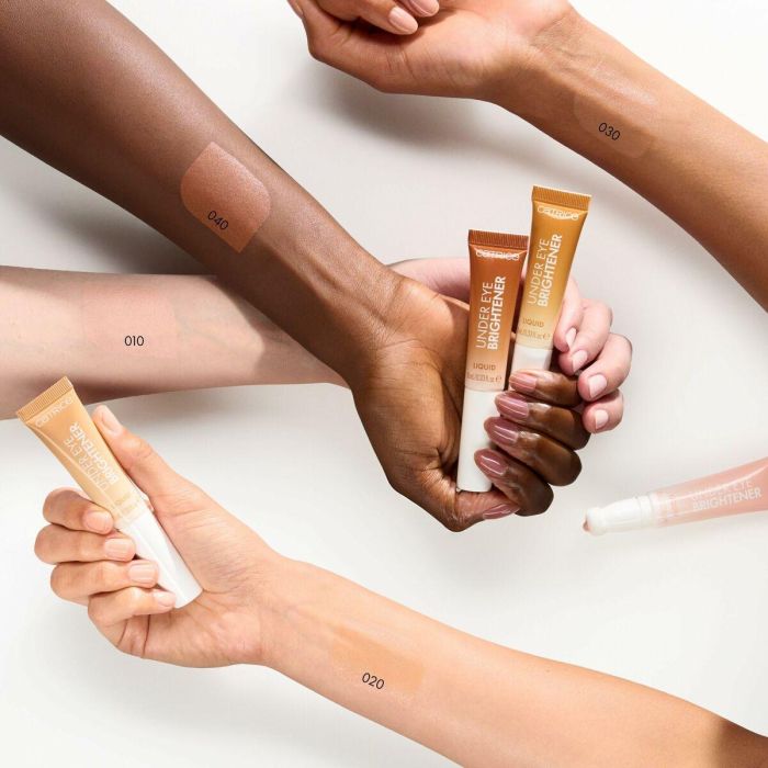 Set de Maquillaje Catrice UNDER EYE BRIGHTENER 4 Set de Maquillaje Catrice UNDER EYE BRIGHTENER 4