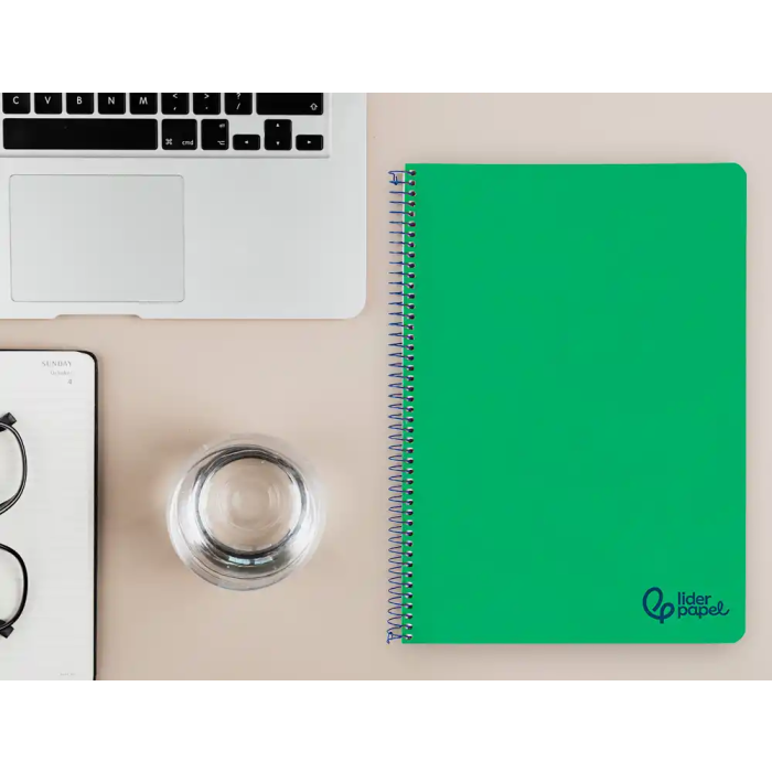 Liderpapel Cuaderno Espiral A4 Wonder Tapa Plástico 80 Hojas 90gr Pauta Ancha 3,5mm con Margen Color Verde Oscuro 7