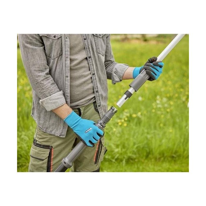 Gardena Akku-Teleskop-Baumschere HighCut 360 P4A 2Ah/18V 1 Gardena Akku-Teleskop-Baumschere HighCut 360 P4A 2Ah/18V 1