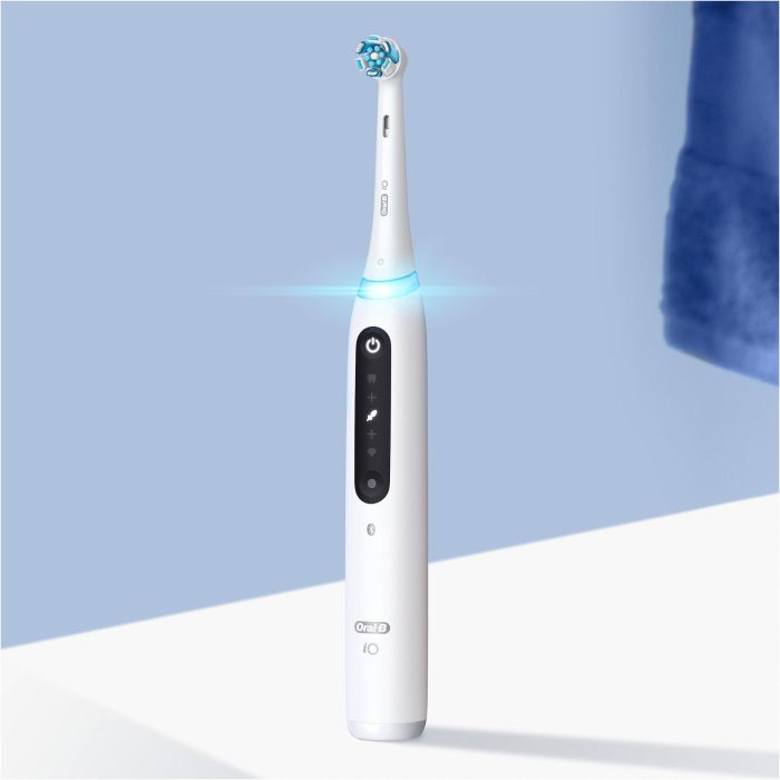 Oral-B iO Series 5 Cepillo Dental Oscilante Blanco con 5 Modos de Cepillado y Sensor de Presión, Recargable 4