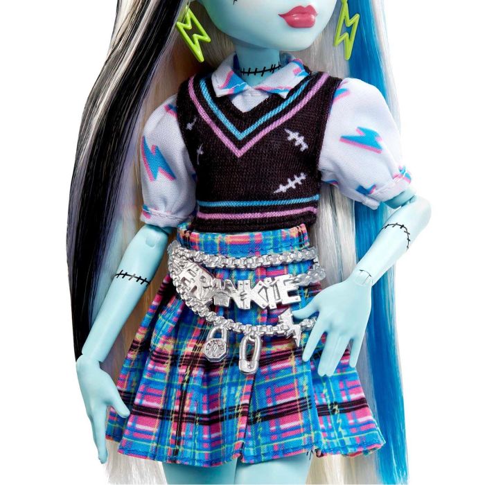 Mattel Hhk53 Muñeca Monster High Frankie Stein con Falda a Cuadros, Blusa Relámpagos, Chaleco Costuras y Mascota Watzie 3 Mattel Hhk53 Muñeca Monster High Frankie Stein con Falda a Cuadros, Blusa Relámpagos, Chaleco Costuras y Mascota Watzie 3