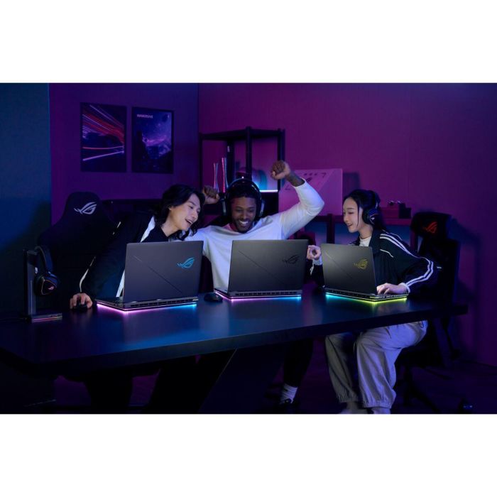 ASUS ROG Strix G18 G815LP-S9034 Portátil Gaming 18" WQXGA 240Hz Intel Core Ultra 9 275HX RTX 5070 8GB 32GB RAM 1TB SSD Sin SO 4 ASUS ROG Strix G18 G815LP-S9034 Portátil Gaming 18" WQXGA 240Hz Intel Core Ultra 9 275HX RTX 5070 8GB 32GB RAM 1TB SSD Sin SO 4
