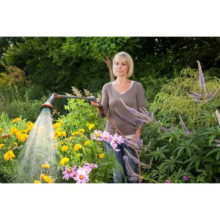 Gardena Pistola Pulverizadora Comfort 90 cm Chorro de Lluvia y Concentrado Caudal Ajustable Cabezal Giratorio 1 Gardena Pistola Pulverizadora Comfort 90 cm Chorro de Lluvia y Concentrado Caudal Ajustable Cabezal Giratorio 1