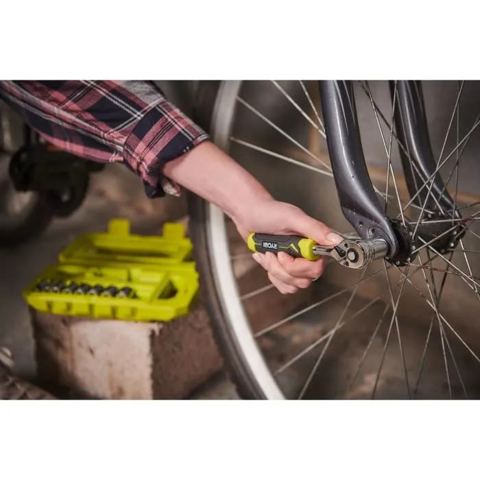 Ryobi RYO4892210225207 Llave de carraca de 90 dientes (4° recuperación), 8 vasos (8-15 mm) y adaptador 1/4" -> 3/8" 1