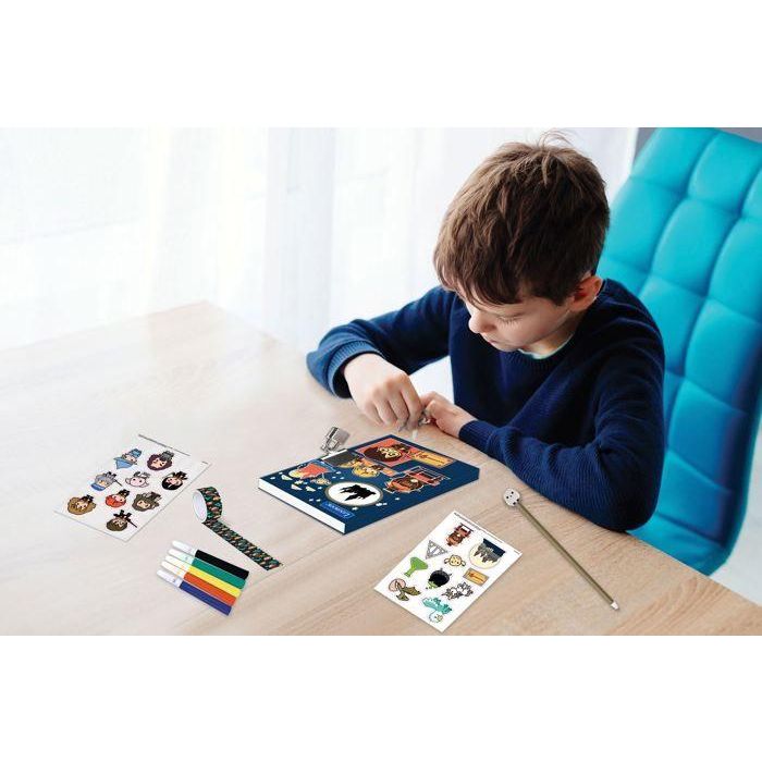 HARRY POTTER - Agenda electrónica - Efectos de luz y accesorios (pegatinas, bolígrafo, rotuladores, cinta adhesiva) 3 HARRY POTTER - Agenda electrónica - Efectos de luz y accesorios (pegatinas, bolígrafo, rotuladores, cinta adhesiva) 3