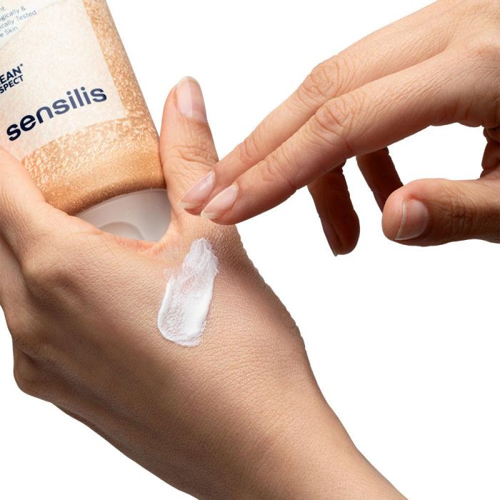 Sensilis Moisturizing & Refreshing Gel Crema Spf50+ 250 mL 2 Sensilis Moisturizing & Refreshing Gel Crema Spf50+ 250 mL 2
