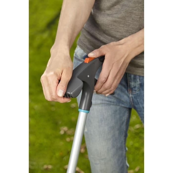Gardena Tijeras cortacésped Comfort Long Reach Cuchillas 130mm antiadherentes, Ajustables 90°, Mango ergonómico y Ruedas grandes 3 Gardena Tijeras cortacésped Comfort Long Reach Cuchillas 130mm antiadherentes, Ajustables 90°, Mango ergonómico y Ruedas grandes 3