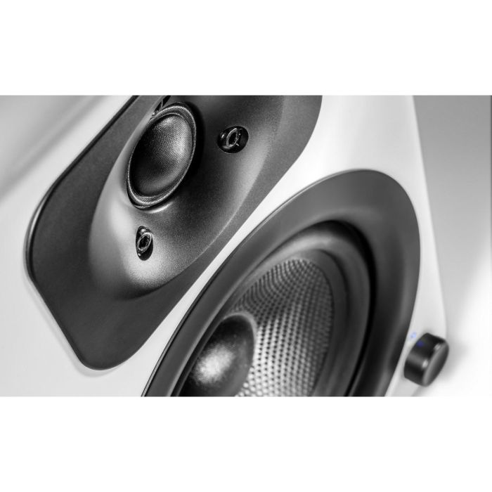 Wavemaster TWO NEO 2.0 Bluetooth soft white retail 7 Wavemaster TWO NEO 2.0 Bluetooth soft white retail 7