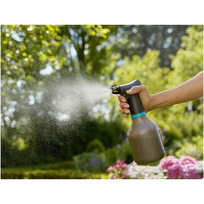 GARDENA 11110-20 Pulverizador de Presión 0.75 L Negro con Boquilla Ajustable para Jardín y Hogar 6