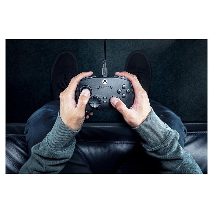 Razer RZ06-05210100-R3M1 Gamepad Analógico para PC, Xbox Series S, Xbox Series X Negro, Blanco USB