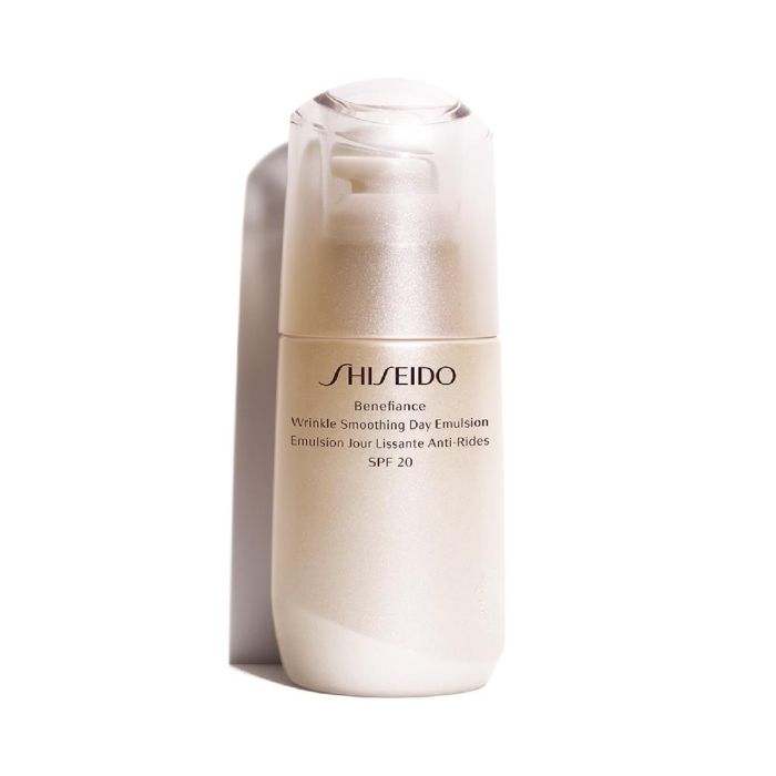 Shiseido Benefiance Wrinkle Smoothing Day Emulsion SPF20, Tratamiento Facial Antiarrugas y Antiedad con ReNeura Technology+ 75 ml