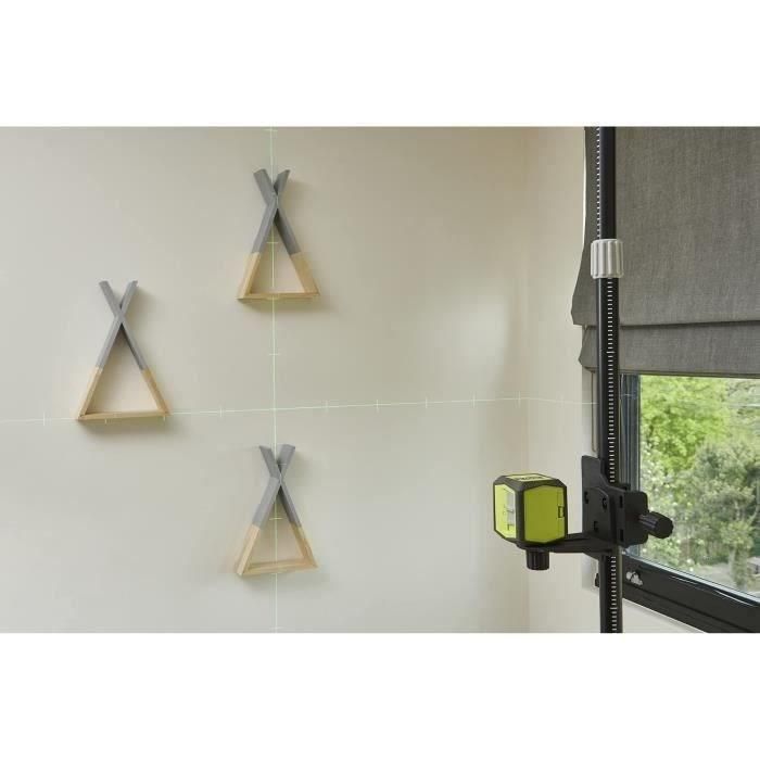 VERDE CROSS LASER CON RASIGOS DE REDIVERO - Escala de 15 m - Precisión +/- 0.5 mm - Entregado con un objetivo y 2 baterías 2 VERDE CROSS LASER CON RASIGOS DE REDIVERO - Escala de 15 m - Precisión +/- 0.5 mm - Entregado con un objetivo y 2 baterías 2