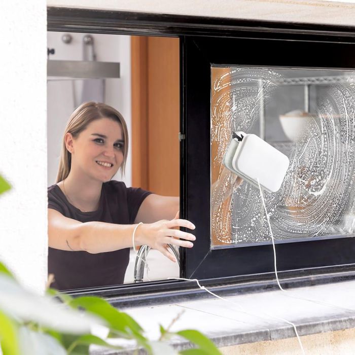 Innovagoods Limpiacristales magnético para doble acristalamiento de 20 mm, incluye imanes, 4 esponjas y 2 gomas de repuesto 9
