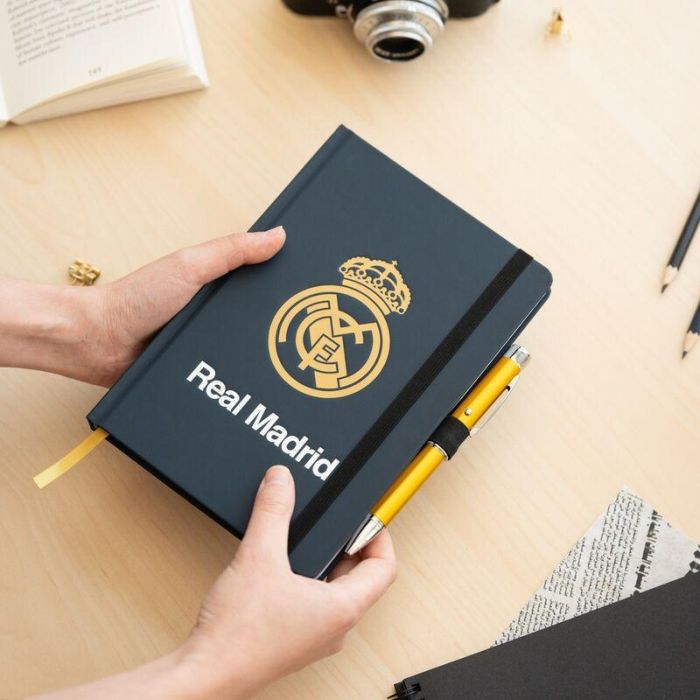 Cuaderno A5 premium + boligrafo proyector Real Madrid 4 Cuaderno A5 premium + boligrafo proyector Real Madrid 4