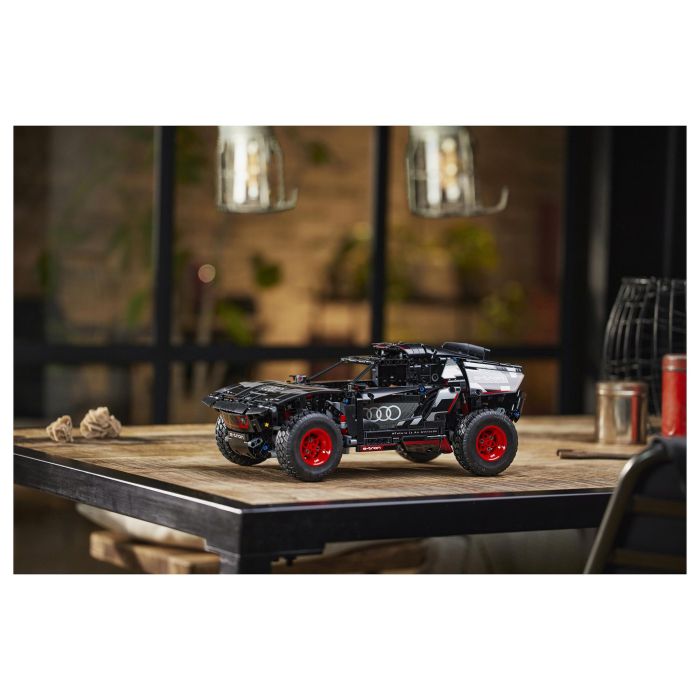 LEGO 42160 Audi RS Q e-tron Coche de Rally Teledirigido Modelo Todoterreno Dakar