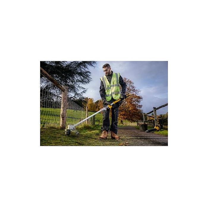 DeWALT DCMST561N-XJ Cortabordes/Cortacésped a Batería 18V, Diámetro Corte 35 cm, Cabezal Cuchilla y Nylon, 6000 RPM, Sin Cables 10 DeWALT DCMST561N-XJ Cortabordes/Cortacésped a Batería 18V, Diámetro Corte 35 cm, Cabezal Cuchilla y Nylon, 6000 RPM, Sin Cables 10