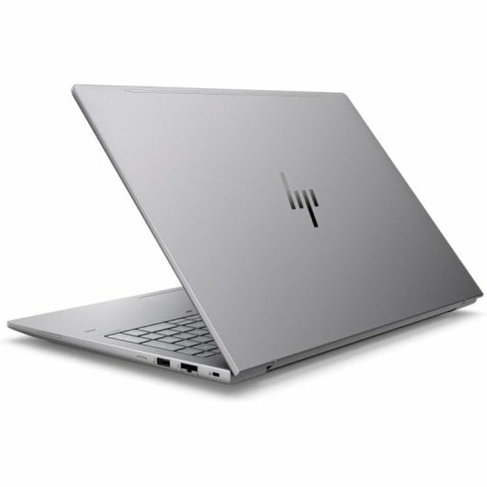 Laptop HP 16" 32 GB RAM 1 TB SSD NVIDIA RTX 2000 Ada Qwerty Español amd ryzen 9-8945hs 6