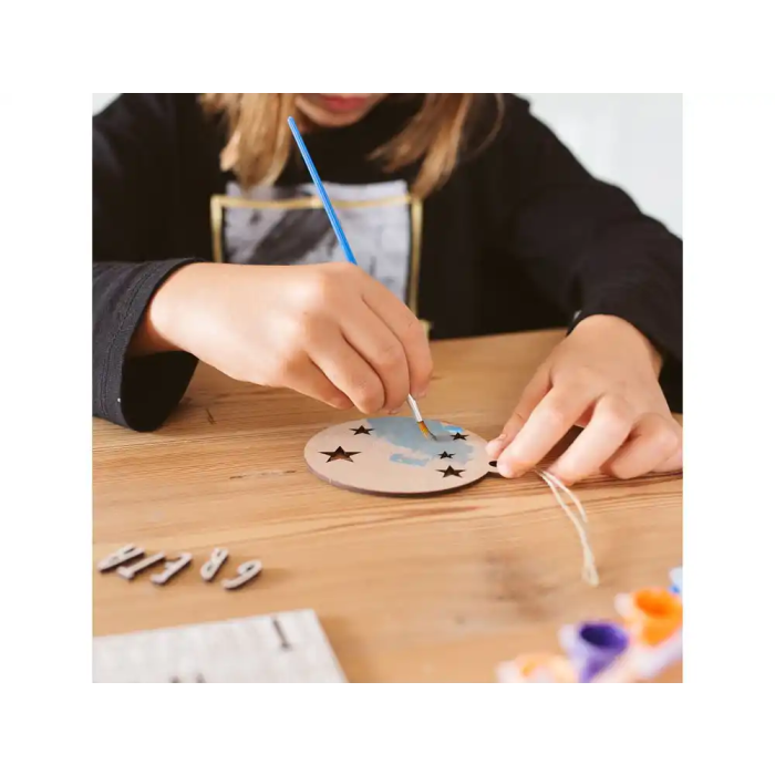 Wondee Kit para colorear vintiun christmas balls figuras de madera sostenible para pintar y decorar, juego creativo para niños 2