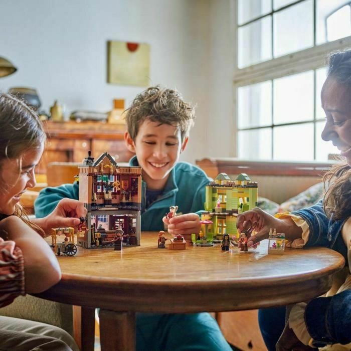 LEGO 76452 Harry Potter Tienda de Accesorios de Quidditch y Heladería, Set de Juego de Construcción para Niños a partir de 8 Años 1