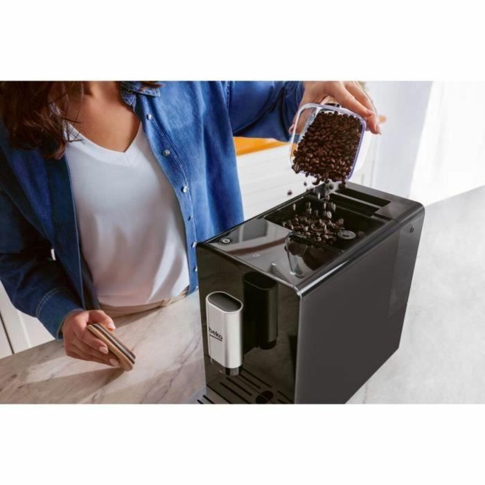 Beko CEG3194B Cafetera espresso automática 1350W, 19 bar, Jarra de Leche, Depósito 1.5L Agua y 125g Granos, Negra 2