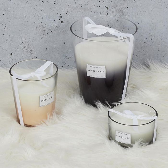 Home Deco Factory Vela Perfumada Beige Orquídea Blanca en Vaso Vidrio Cera Parafina 5 Mechas Algodón Diámetro 18 cm Altura 23 cm 5