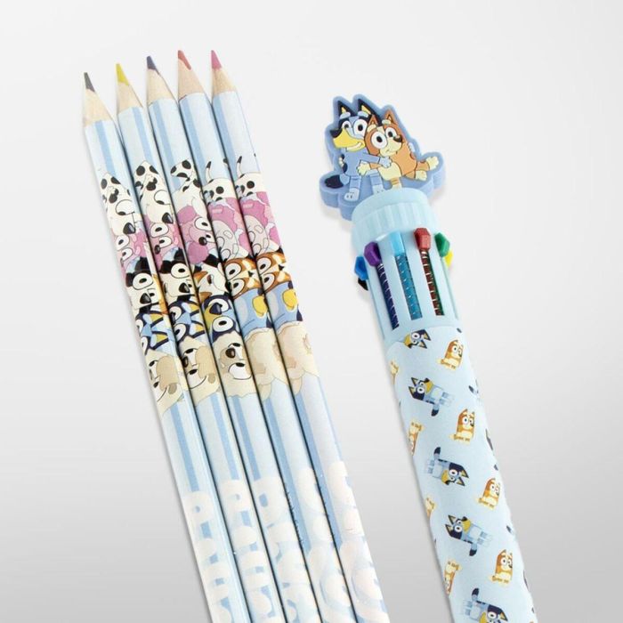 Cerdá Set de Papelería Escolar Bluey Goma EVA Azul, perfecto para niños a partir de 3 años. Dimensiones: 22.0 x 14.0 x 0.5 cm. 1