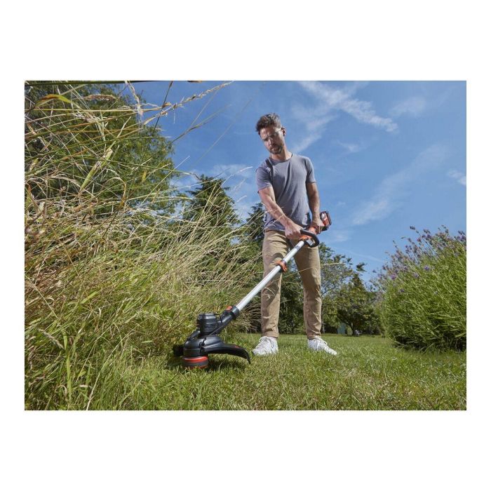 Black + Decker BCSTE636L1-QW Recortadora de Hilo Inalámbrica, 33cm, Batería LITIO 36V 2.5Ah, Tecnología POWERCOMMAND™ 1 Black + Decker BCSTE636L1-QW Recortadora de Hilo Inalámbrica, 33cm, Batería LITIO 36V 2.5Ah, Tecnología POWERCOMMAND™ 1