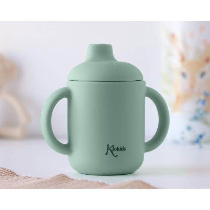 KioKids Taza de Silicona con Asas y Boquilla para Bebés +4 meses, Uso Alimentario, 120ml, Color Sage, Apta Lavavajillas, Microondas, Congelador