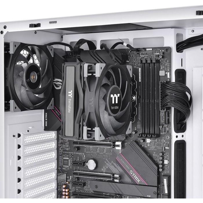 Thermaltake Toughair 310 Enfriador CPU | Sockets AMx, 115x, 1200, 1700 | 500-2000 RPM | Negro/Plata, Aluminio/Cobre 5 Thermaltake Toughair 310 Enfriador CPU | Sockets AMx, 115x, 1200, 1700 | 500-2000 RPM | Negro/Plata, Aluminio/Cobre 5