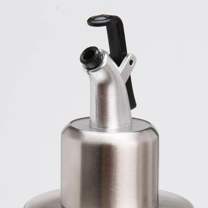 Inde Aceitera de Acero Inoxidable 550 ml con Tapón Quttin - Modelo 48, Medidas: 7 x 7 x 15 cm, Peso: 180 g (12 Unidades)