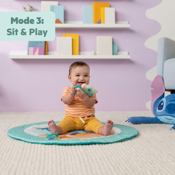 Bright Starts BRI0074451174467 Disney Baby - Alfombra de Juego para Bebé Stitch, Evolutiva con Juguetes Sensoriales, Peluche, Espejo, Cojín y Sonajero 5 Bright Starts BRI0074451174467 Disney Baby - Alfombra de Juego para Bebé Stitch, Evolutiva con Juguetes Sensoriales, Peluche, Espejo, Cojín y Sonajero 5
