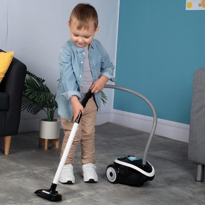 Smoby Aspiradora de Juguete para Niños con Sonido Real - Ideal para el Juego de Imitación - Incluye Pilas LR44 - +3 Años - Fabricado en Francia 3 Smoby Aspiradora de Juguete para Niños con Sonido Real - Ideal para el Juego de Imitación - Incluye Pilas LR44 - +3 Años - Fabricado en Francia 3