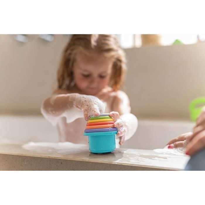 Nuby NUB0370797069697 Vasos de baño apilables de silicona - Set de 5 colores y 5 formas 3