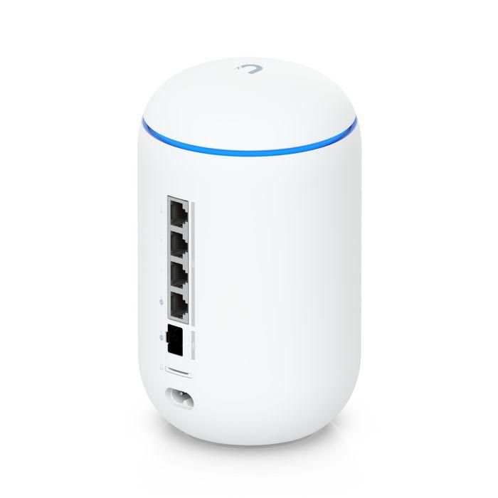 Ubiquiti UDR7 Cloud Gateway WiFi 7 Desktop con PoE, 10G SFP+, 2.5 GbE RJ45, 160m², Almacenamiento microSD, UniFi 2