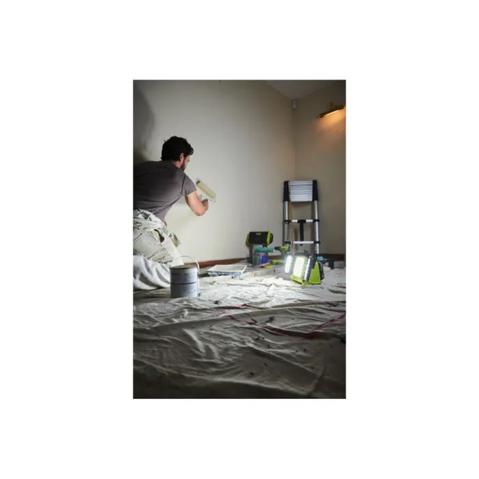 Ryobi RYO4892210199119 Panel LED 18V Triple con 3 Intensidades (3000/1500/800 Lúmenes) y Paneles Ajustables 150°/360° 3