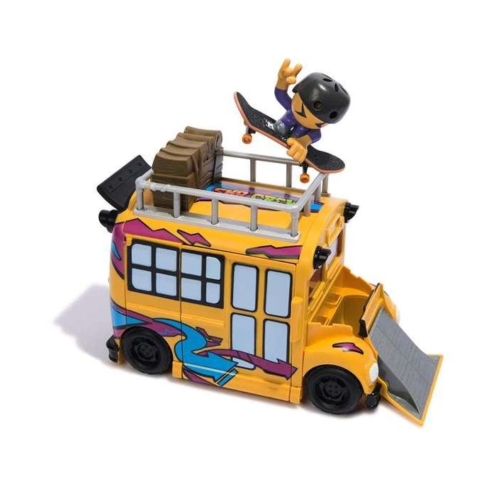Autobus ted sk8 crew con parque de 3 rampas figura, patinete y accesorios. Autobus ted sk8 crew con parque de 3 rampas figura, patinete y accesorios.