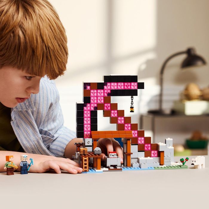 La Mina Del Pico 21277 Lego Minecraft 4 La Mina Del Pico 21277 Lego Minecraft 4