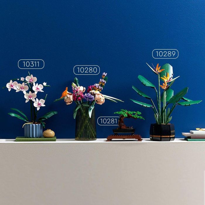 LEGO 10311 Orquídea Artificial para Construir - Kit de Flores Blancas y Rosas con Jarrón Azul para Decoración del Hogar Adultos 4 LEGO 10311 Orquídea Artificial para Construir - Kit de Flores Blancas y Rosas con Jarrón Azul para Decoración del Hogar Adultos 4