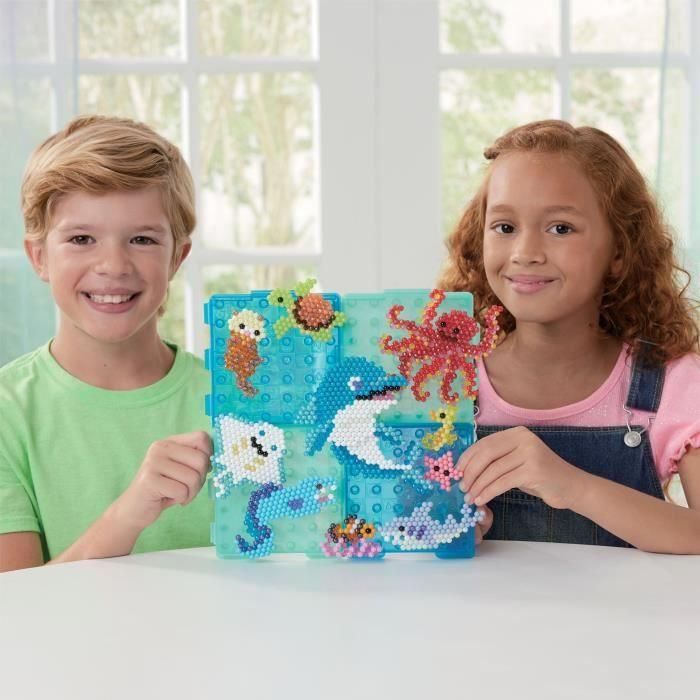 Aquabeads 35046 Set Creativo Mundo Marino: Cuentas que se pegan con agua, 1500 Cuentas, 10 Criaturas Marinas, +4 años 5 Aquabeads 35046 Set Creativo Mundo Marino: Cuentas que se pegan con agua, 1500 Cuentas, 10 Criaturas Marinas, +4 años 5
